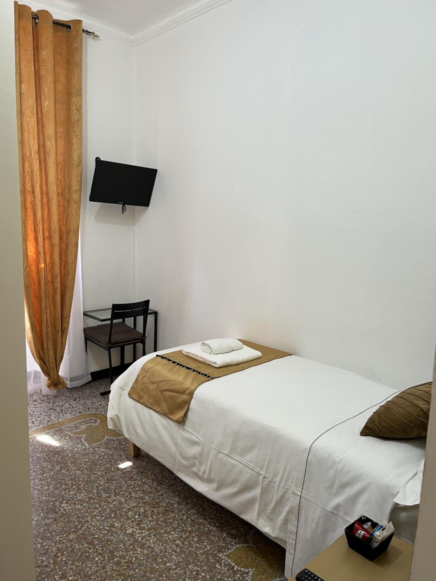 Genova Gold Rooms Ruang foto